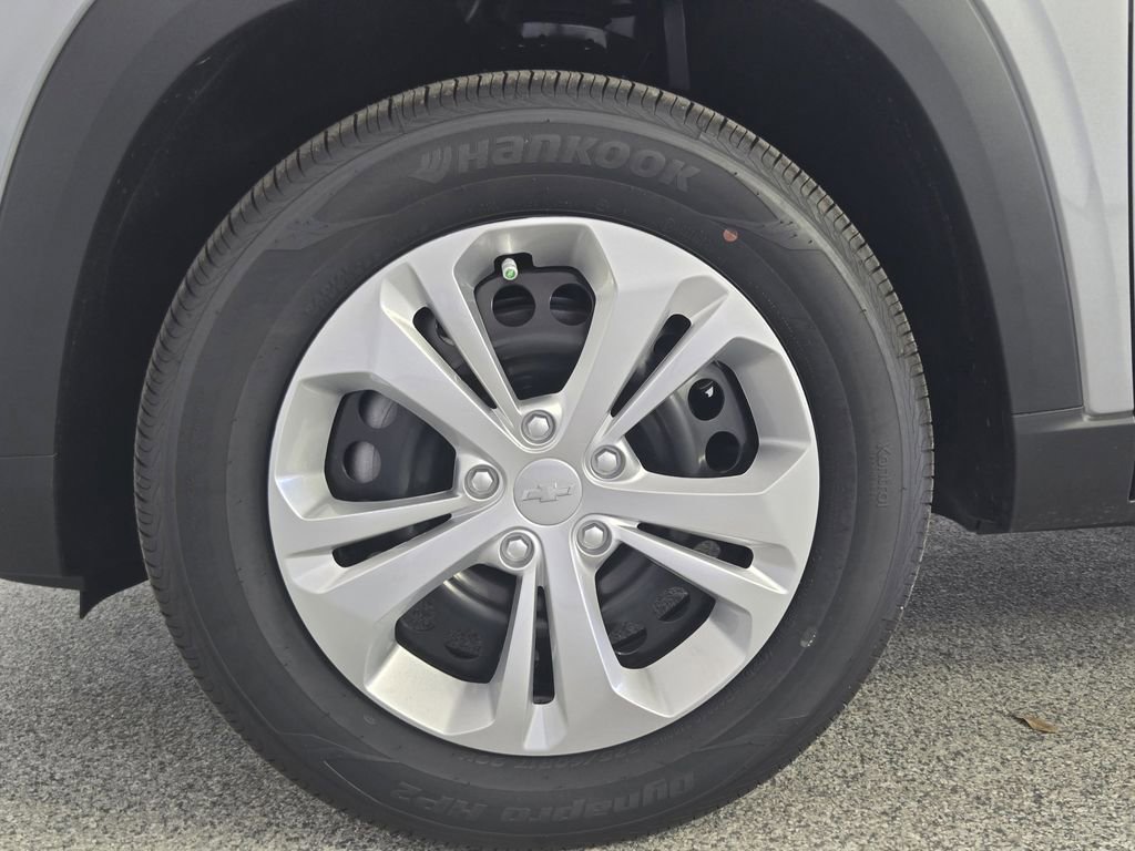 New 2026 Chevrolet Trax LS w/ Driver Confidence Package image 13
