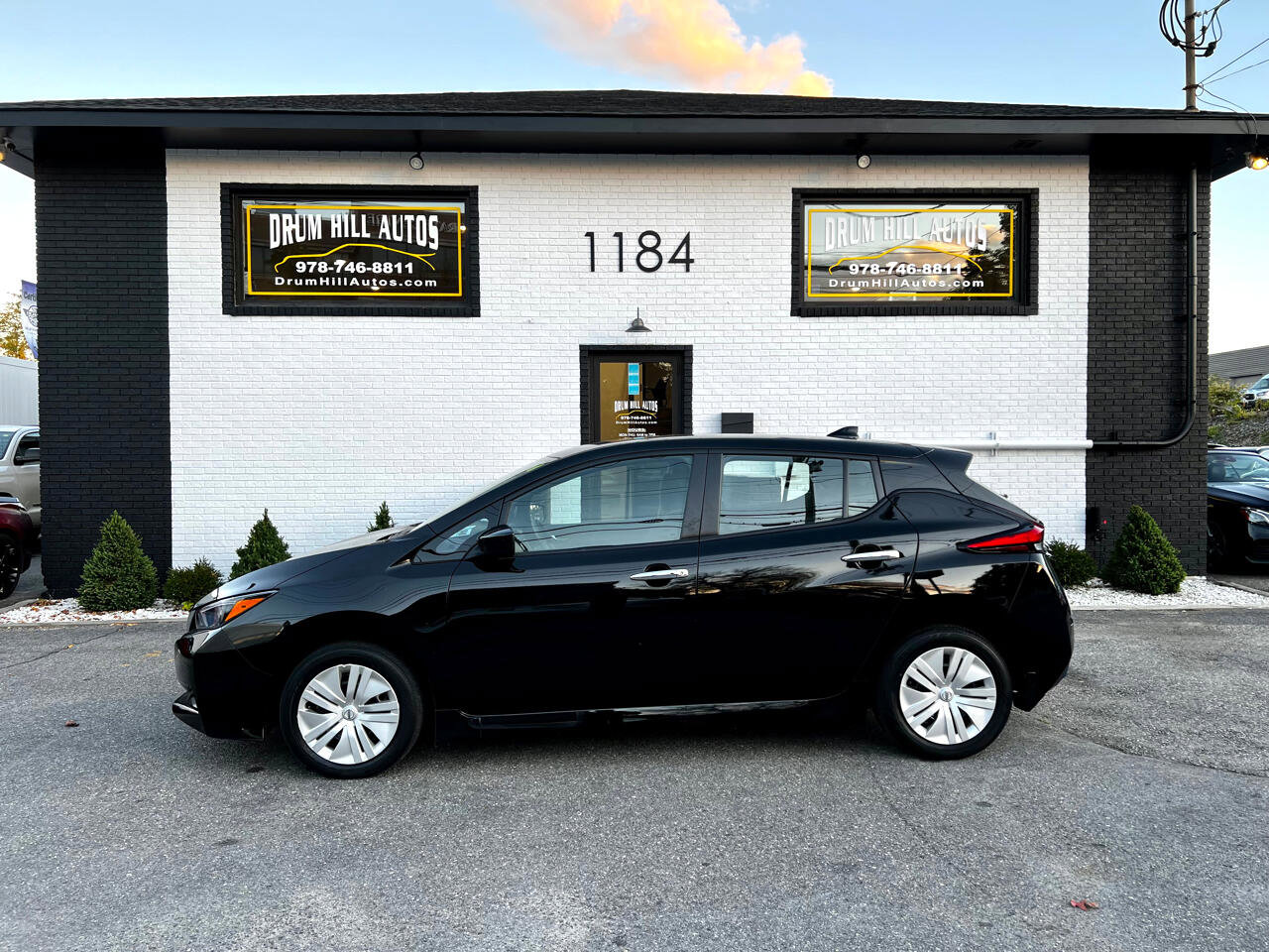 Used 2020 Nissan Leaf S w/ S Charge Package image 2