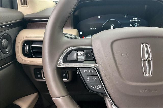 Used 2022 Lincoln Nautilus Reserve w/ Equipment Group 201A AWD/4WD image 23