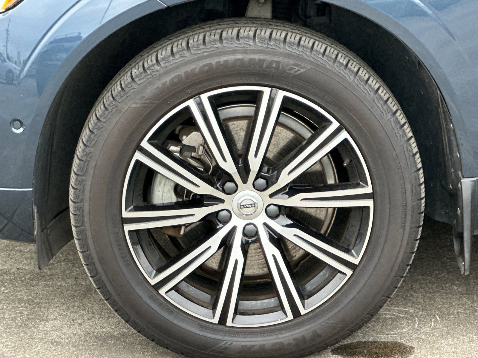 Used 2020 Volvo XC60 T8 Inscription image 23