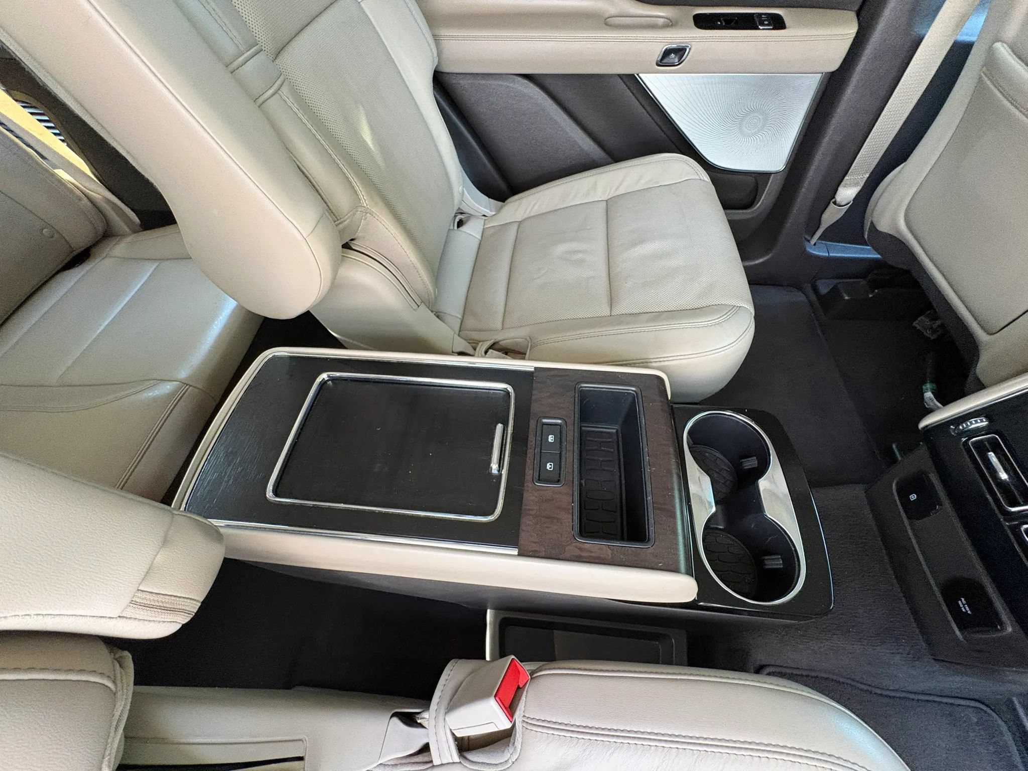 Used 2020 Lincoln Aviator Reserve w/ Equipment Group 202A AWD/4WD image 20
