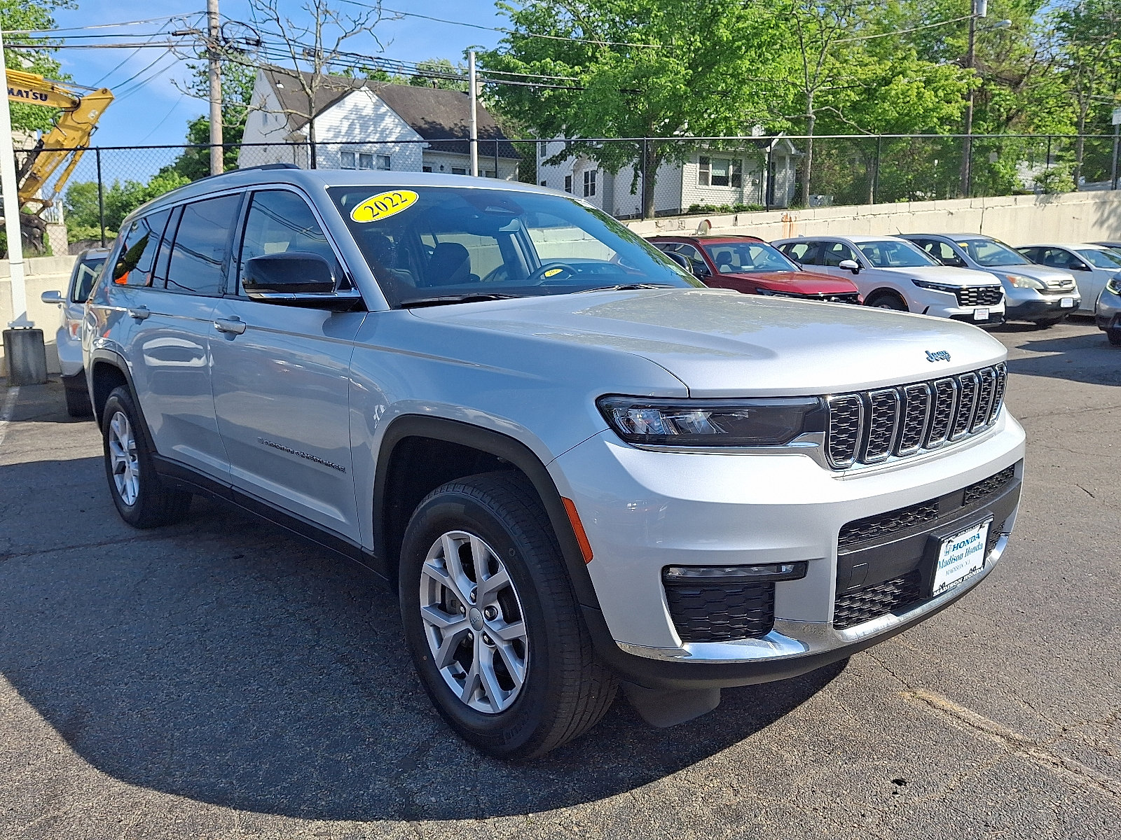Used 2022 Jeep Grand Cherokee L Limited AWD/4WD image 6