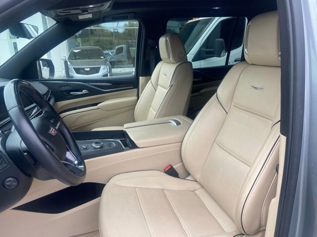Certified 2023 Cadillac Escalade ESV Premium Luxury w/ Performance Package image 12