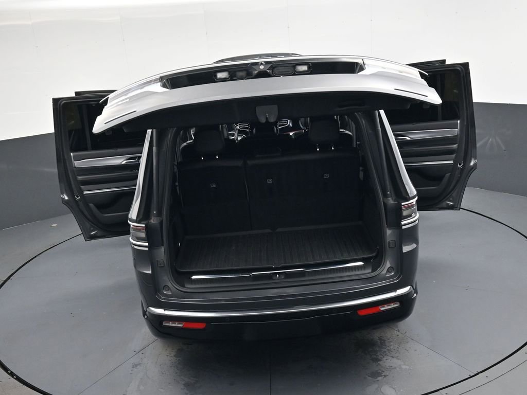 Used 2022 Jeep Grand Wagoneer Series I w/ Flexible Seating Group image 36