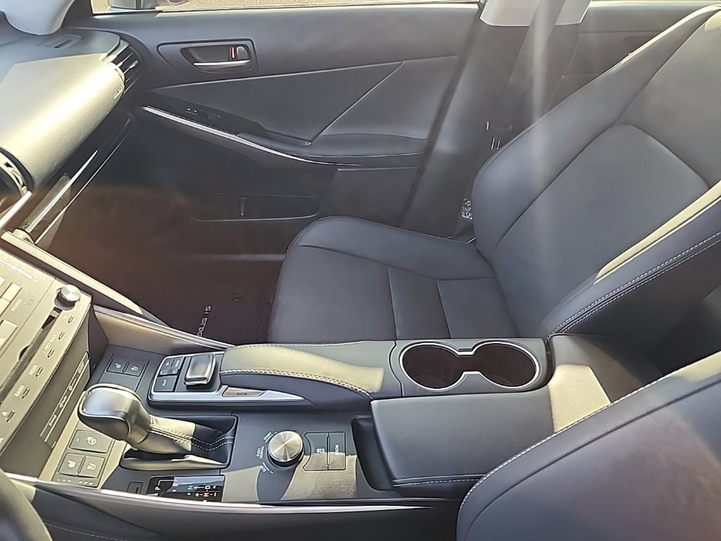 Used 2019 Lexus IS 300 AWD w/ Navigation Package image 12