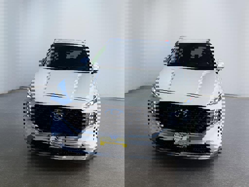 Used 2023 Hyundai Santa Fe SEL image 2