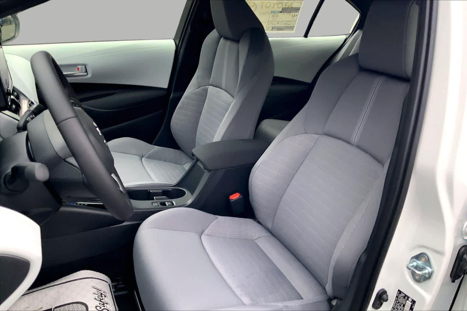 New 2027 Toyota Corolla SE FWD image 9