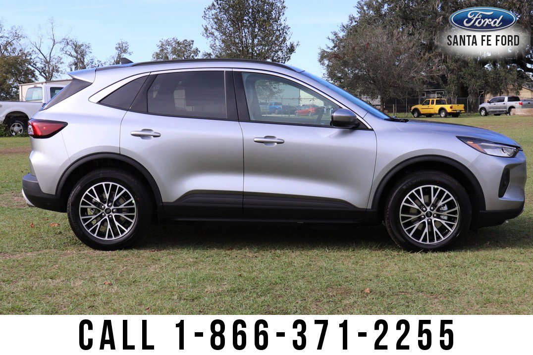 New 2023 Ford Escape SE image 9