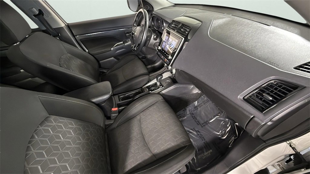 Used 2021 Mitsubishi Outlander Sport SE image 48
