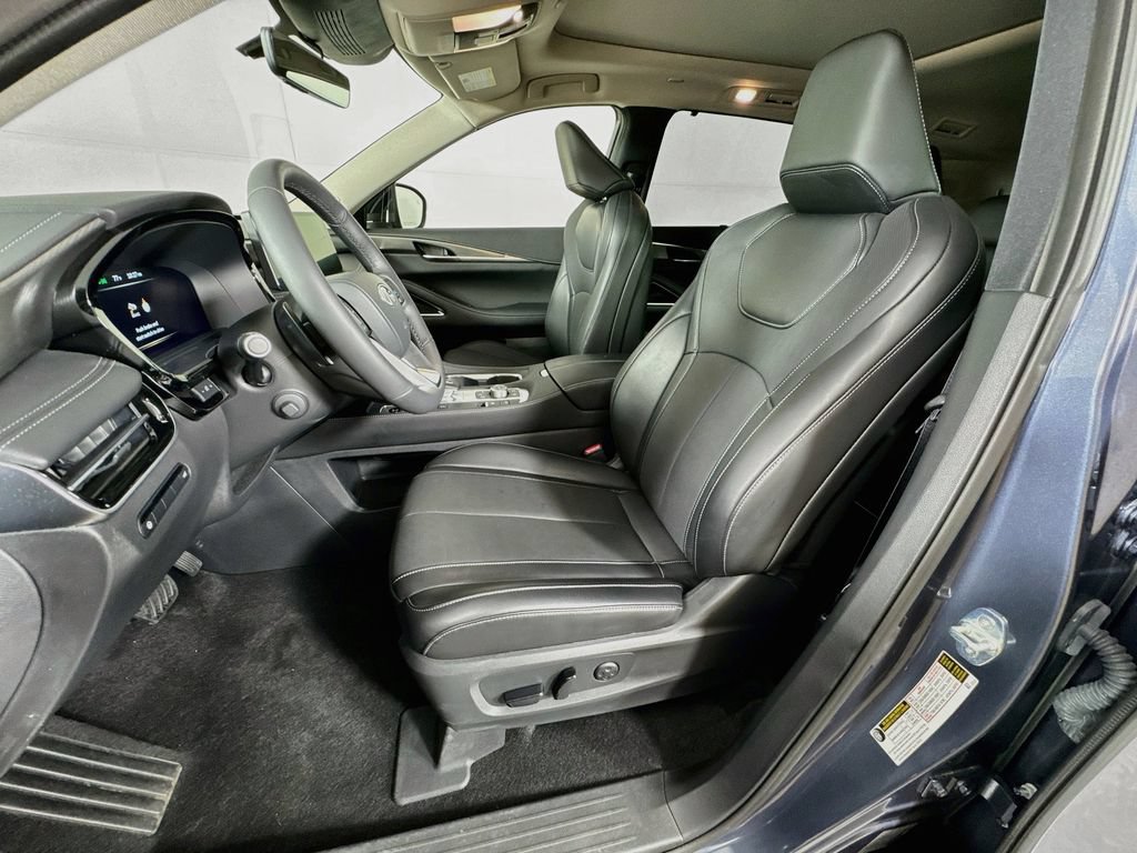 Certified 2026 INFINITI QX60 Luxe w/ Cargo Package FWD image 28