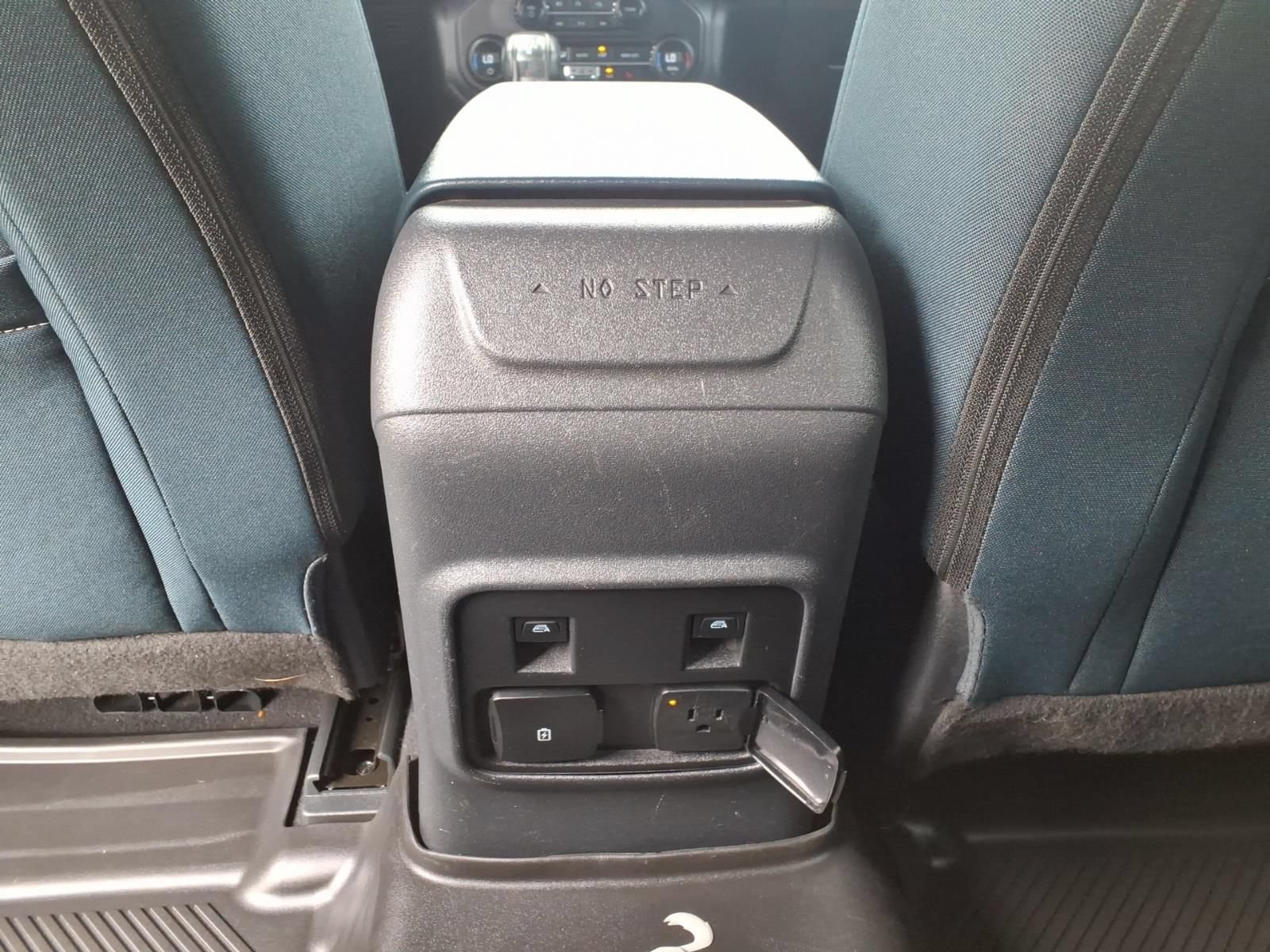 Used 2021 Ford Bronco Outer Banks AWD/4WD image 31