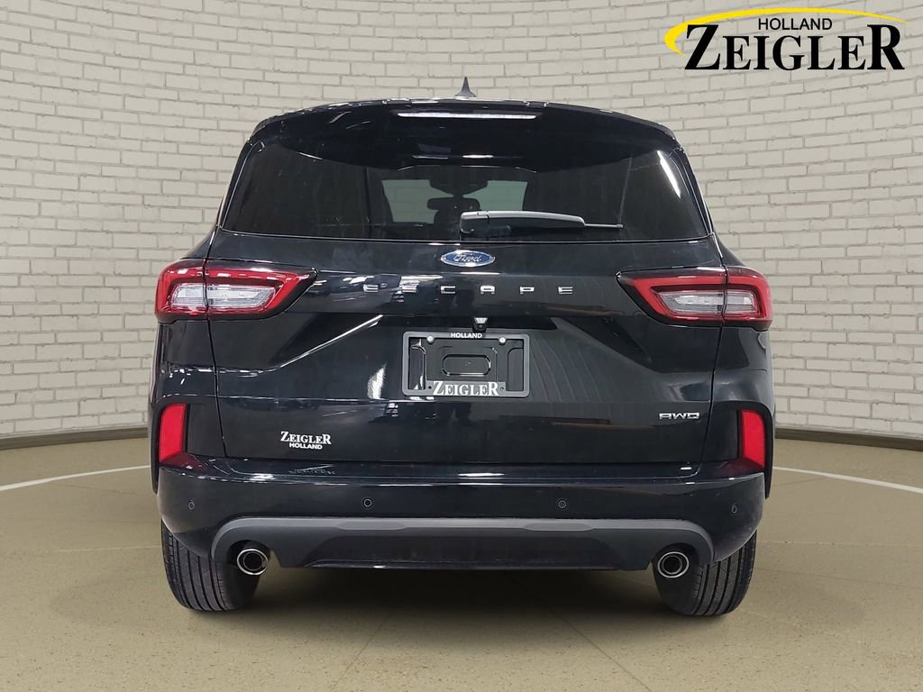 Used 2023 Ford Escape ST-Line w/ Tech Pack #1 AWD/4WD image 6
