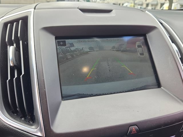 Used 2018 Ford Edge Titanium w/ Technology Package FWD image 24