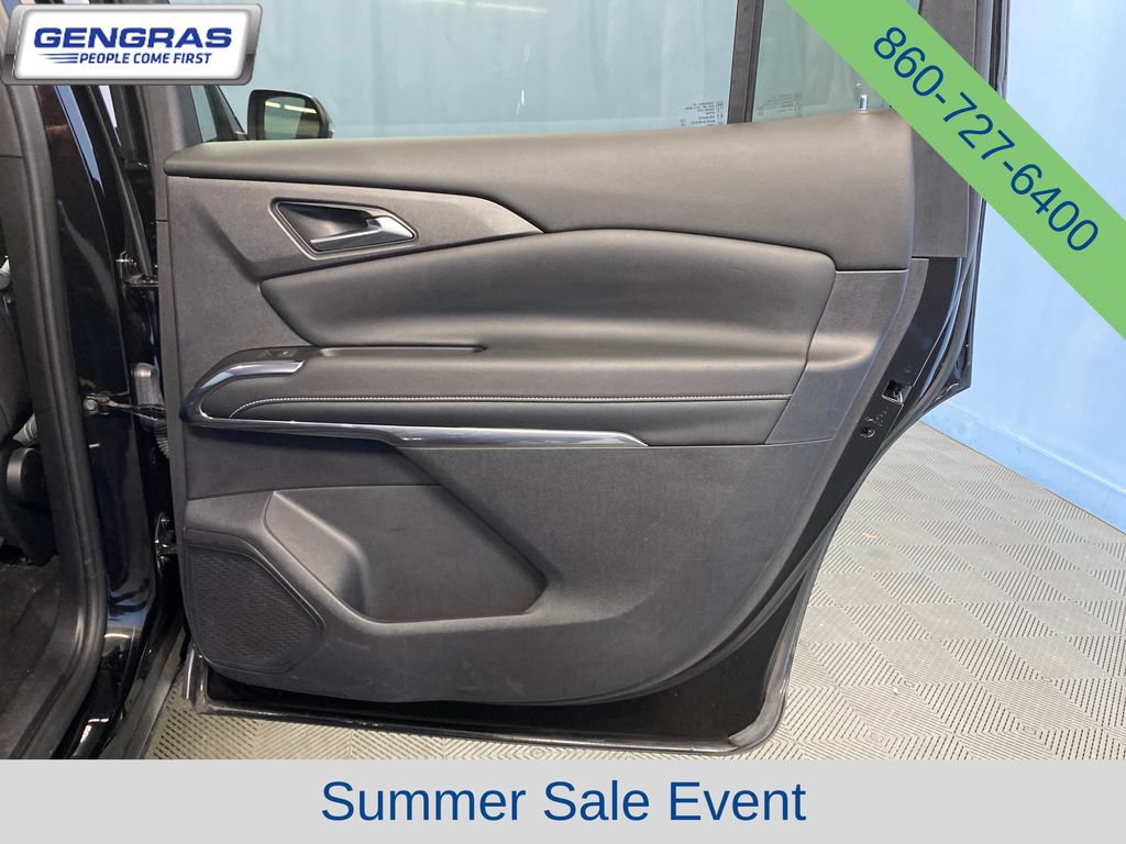 Used 2024 Chevrolet Traverse LT w/ Trailering Package AWD/4WD image 40