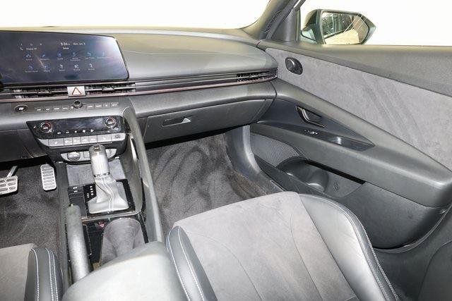 Used 2023 Hyundai Elantra N image 11