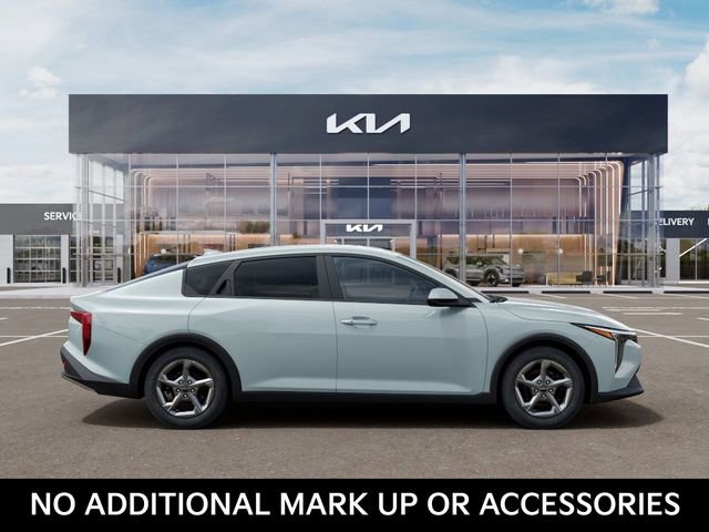 New 2026 Kia K4 LXS image 7