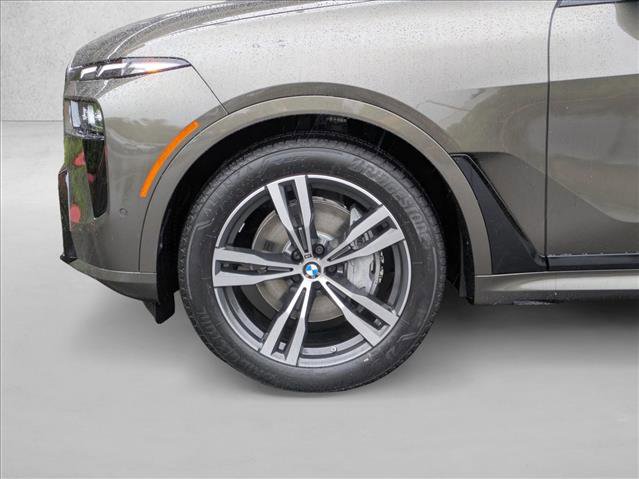 Used 2026 BMW X7 xDrive40i w/ M Sport Package image 10