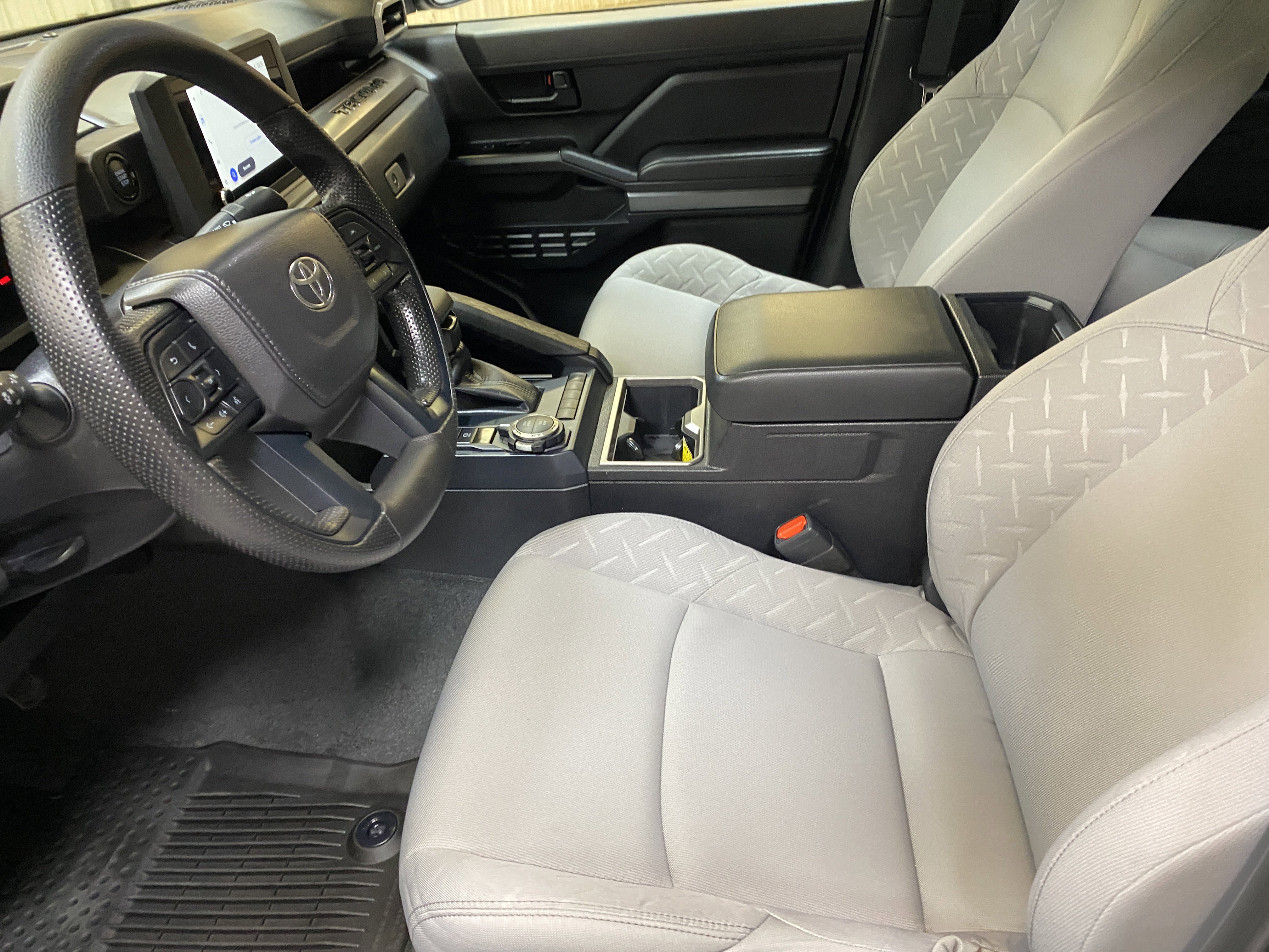 Used 2025 Toyota Tacoma SR5 image 22