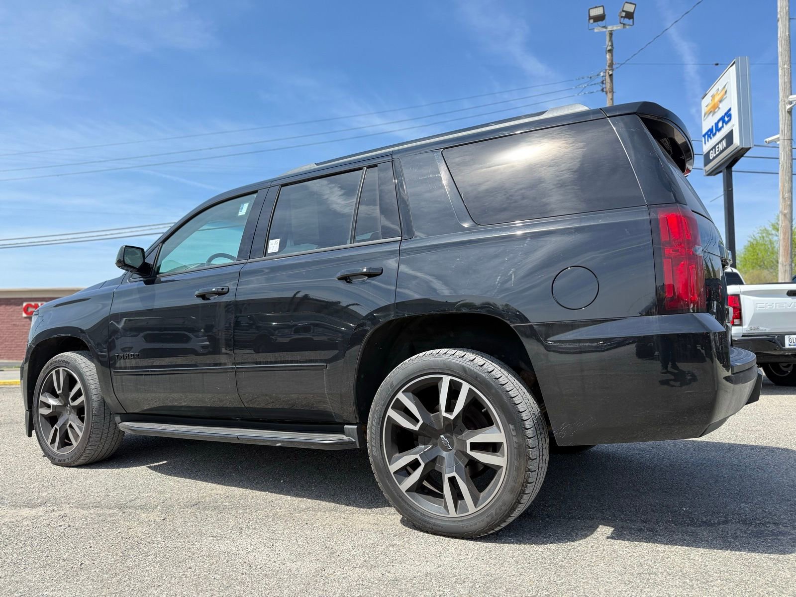 Used 2018 Chevrolet Tahoe Premier AWD/4WD image 4