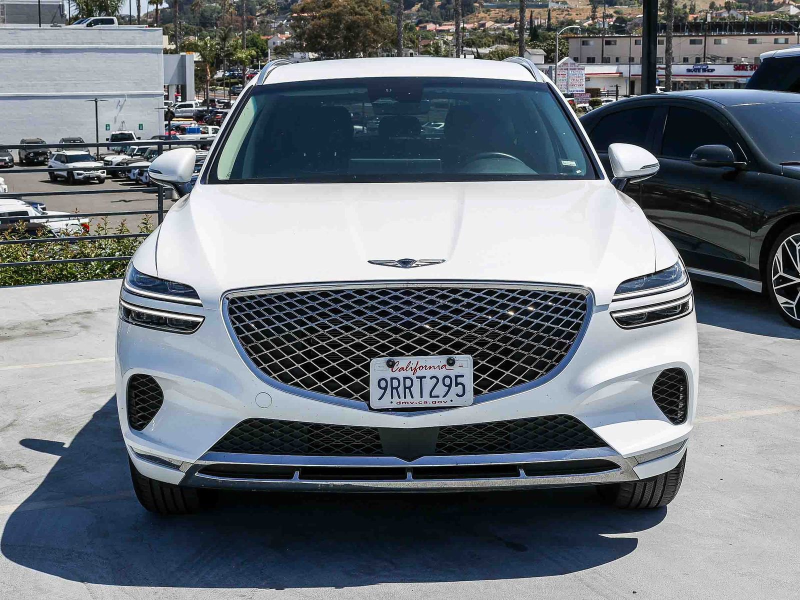 Used 2025 Genesis GV70 2.5T AWD/4WD image 2