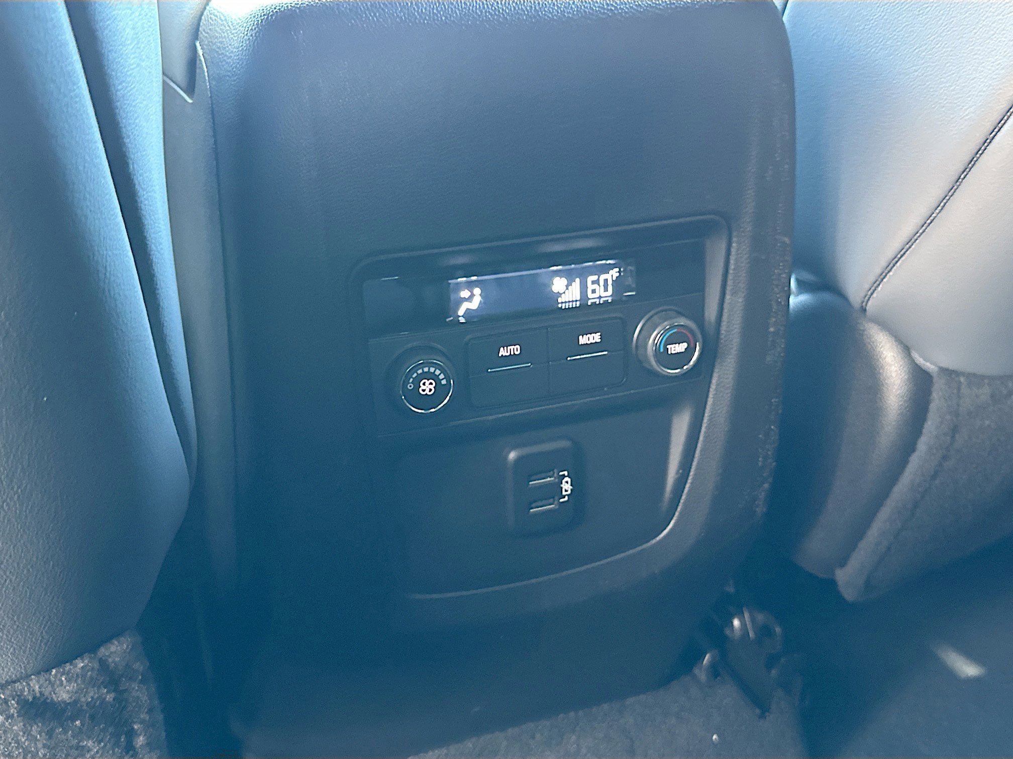 Used 2024 Buick Enclave Essence w/ Sport Touring Edition image 23