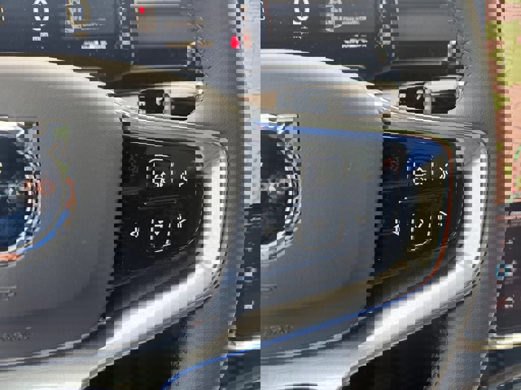 New 2026 Volvo EX90 Ultra image 15