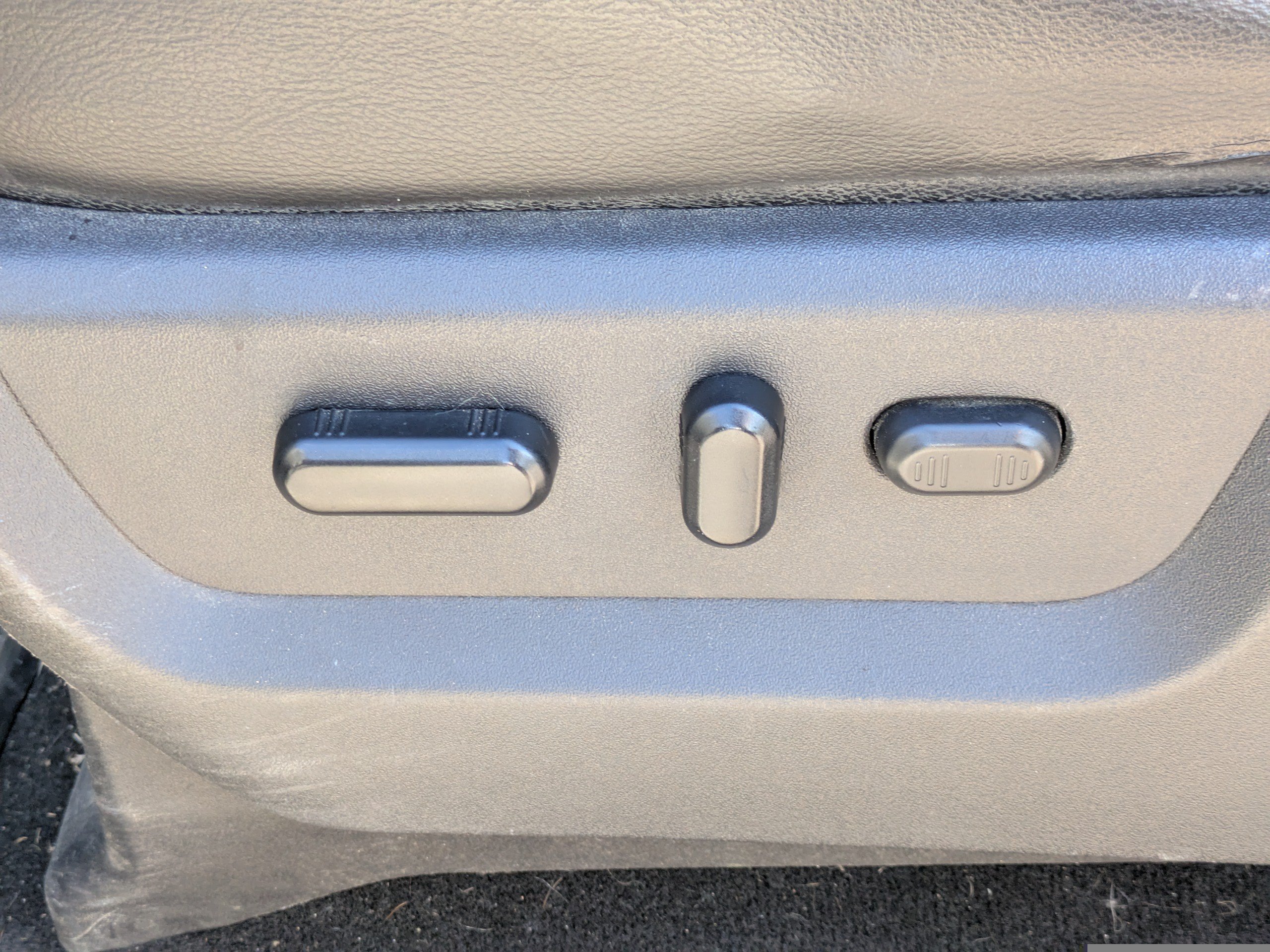 Used 2012 Ford F350 Lariat w/ Lariat Ultimate Pkg AWD/4WD image 19