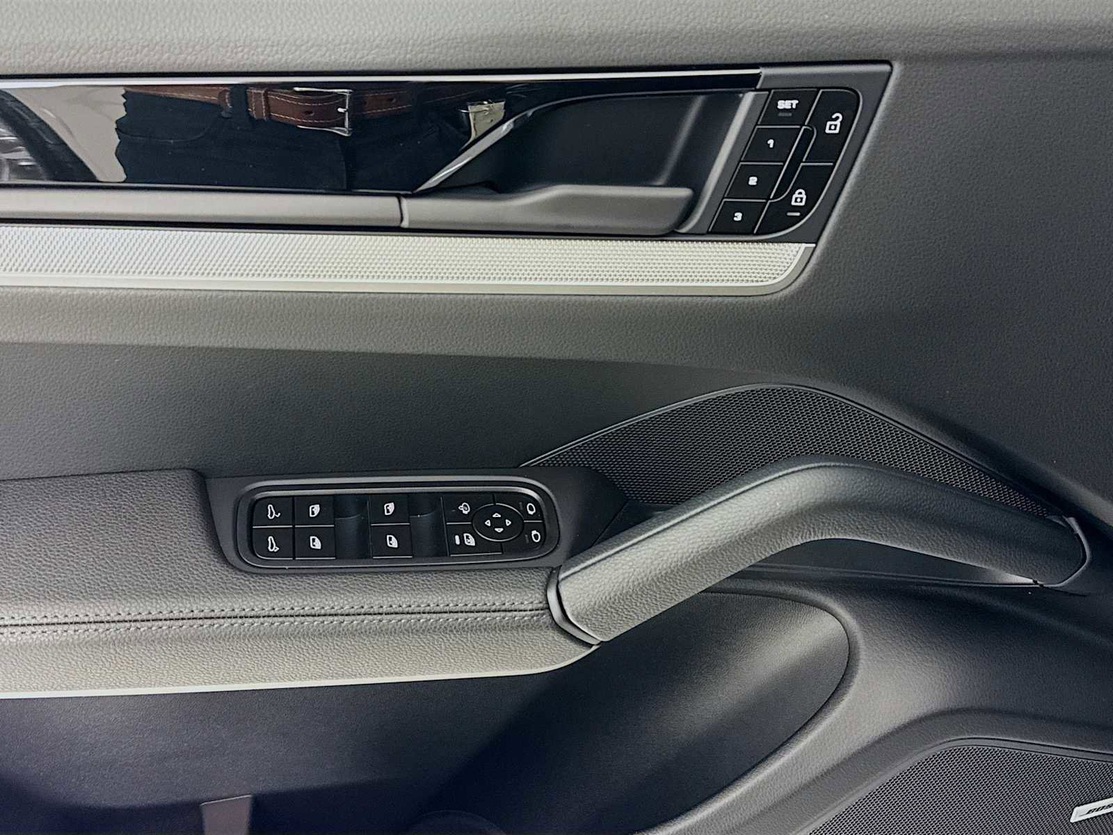 New 2026 Porsche Cayenne S image 11