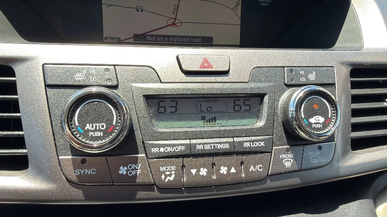Used 2015 Honda Odyssey Touring Elite image 23
