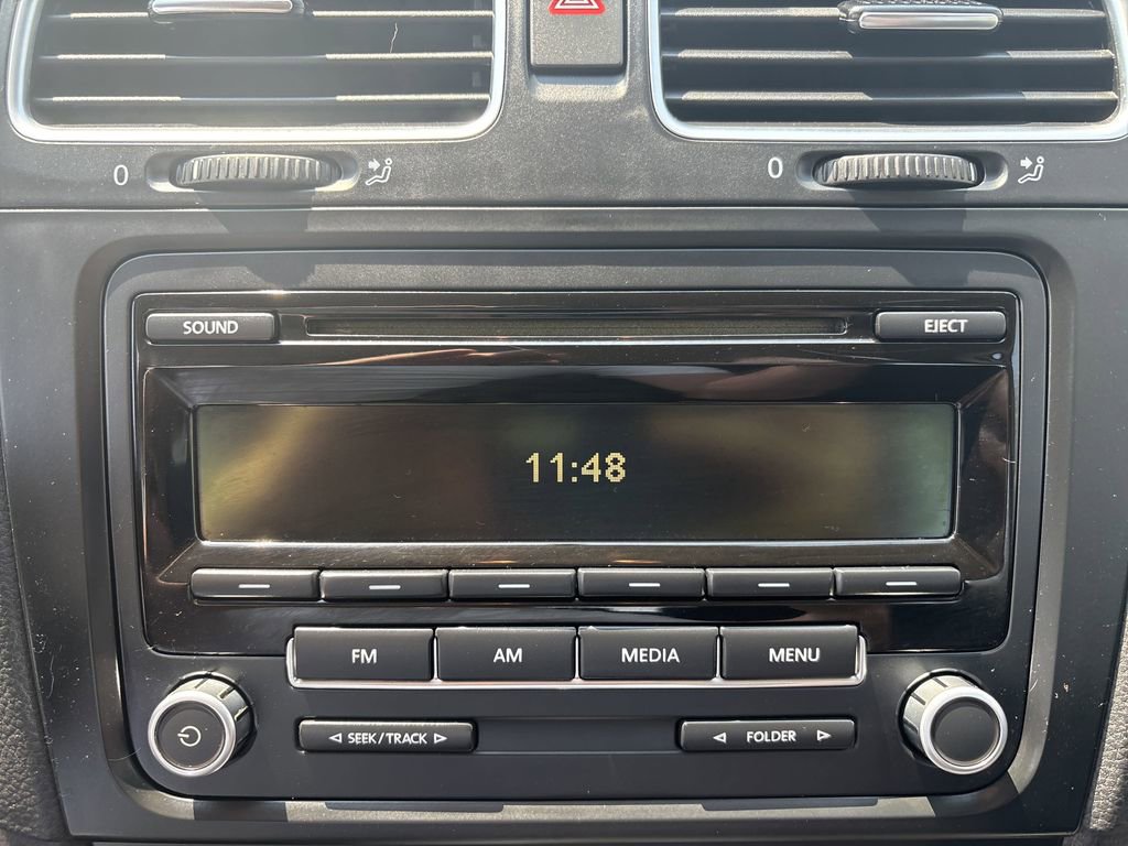 Used 2013 Volkswagen Golf 4-Door image 16