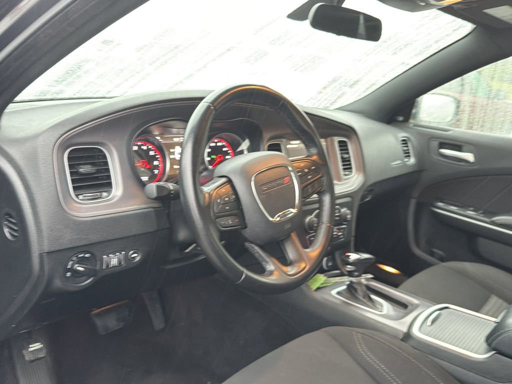 Used 2023 Dodge Charger SXT RWD image 6