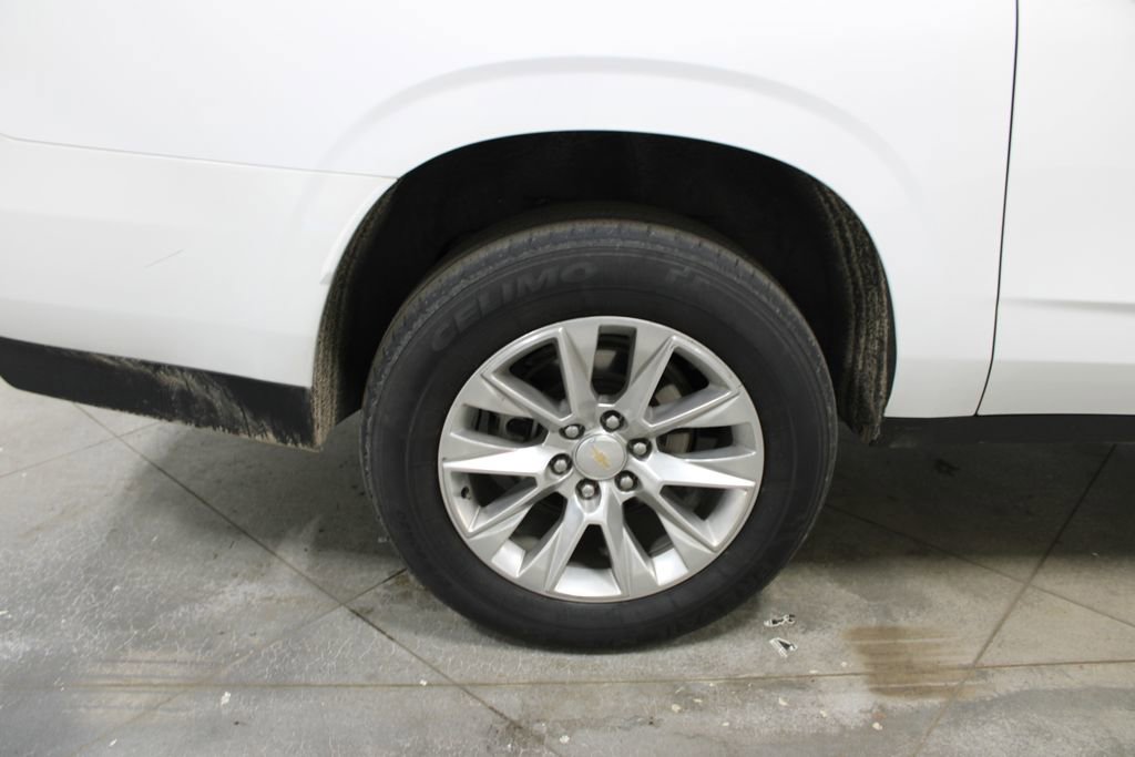 Used 2023 Chevrolet Suburban Premier image 36