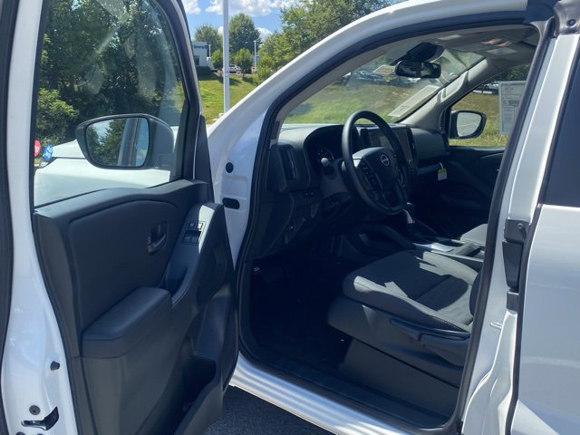 New 2025 Nissan Frontier S image 14