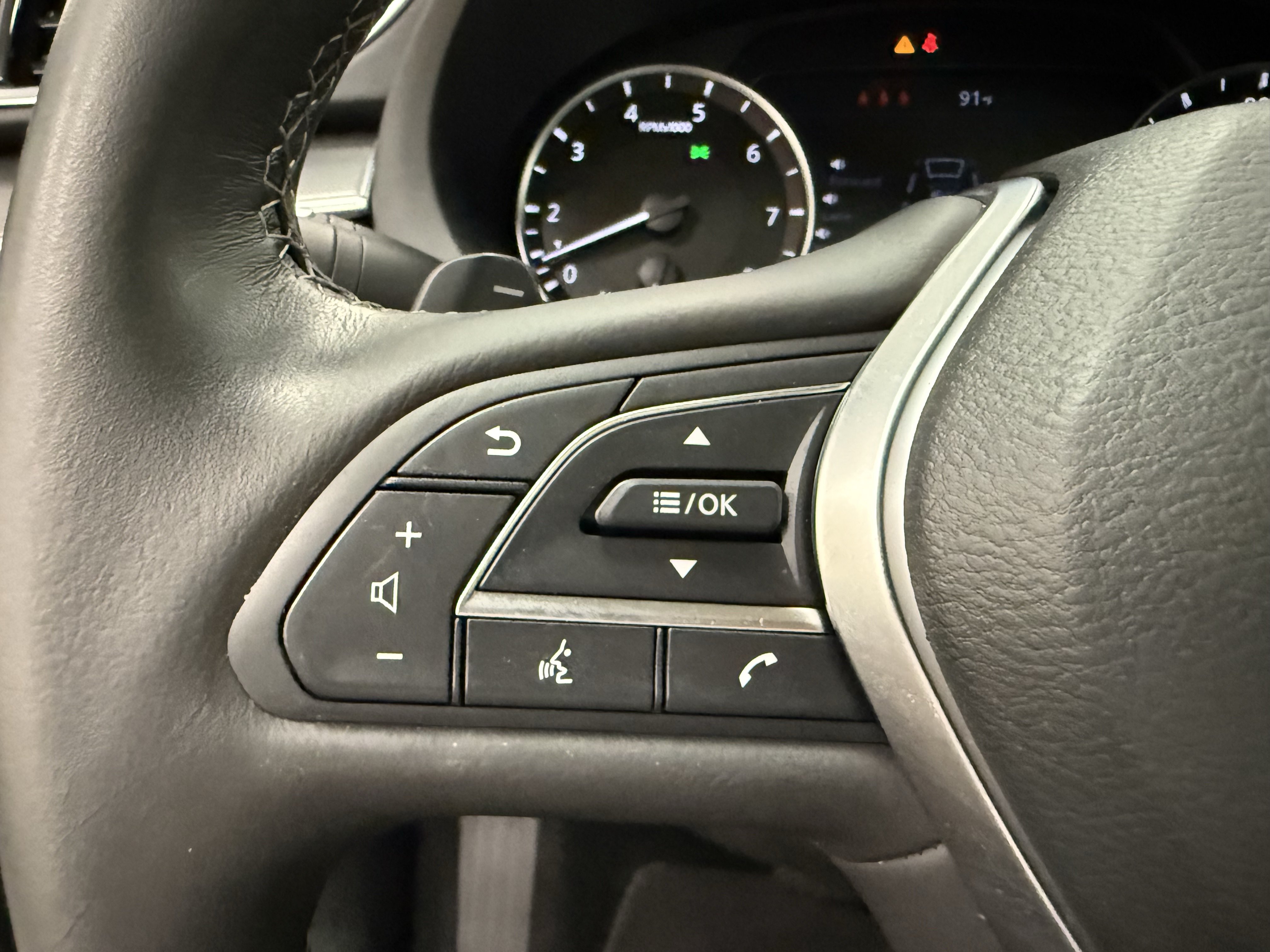 Certified 2024 INFINITI QX50 Luxe FWD image 20