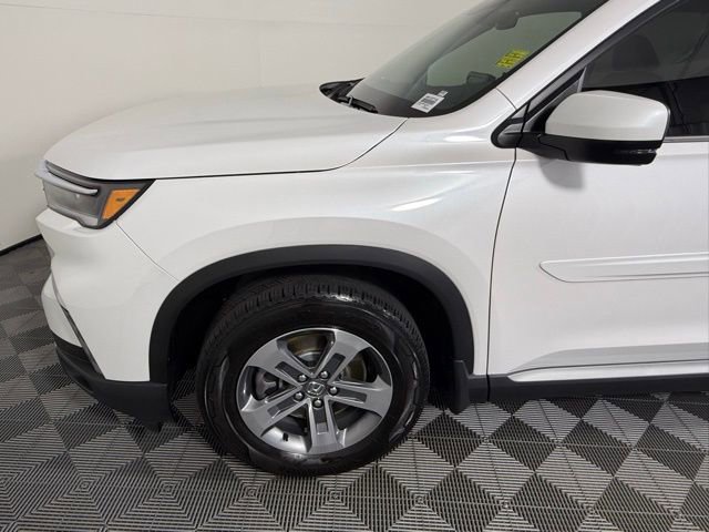 Used 2023 Honda Pilot EX-L image 12