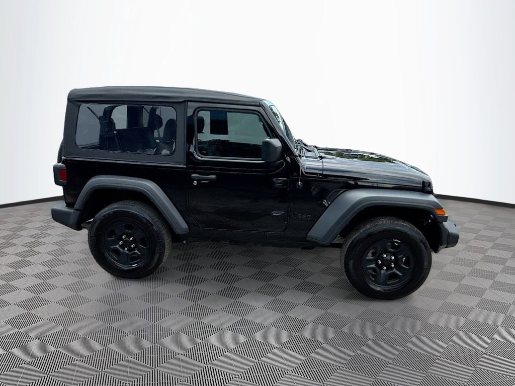Used 2023 Jeep Wrangler Sport AWD/4WD image 5