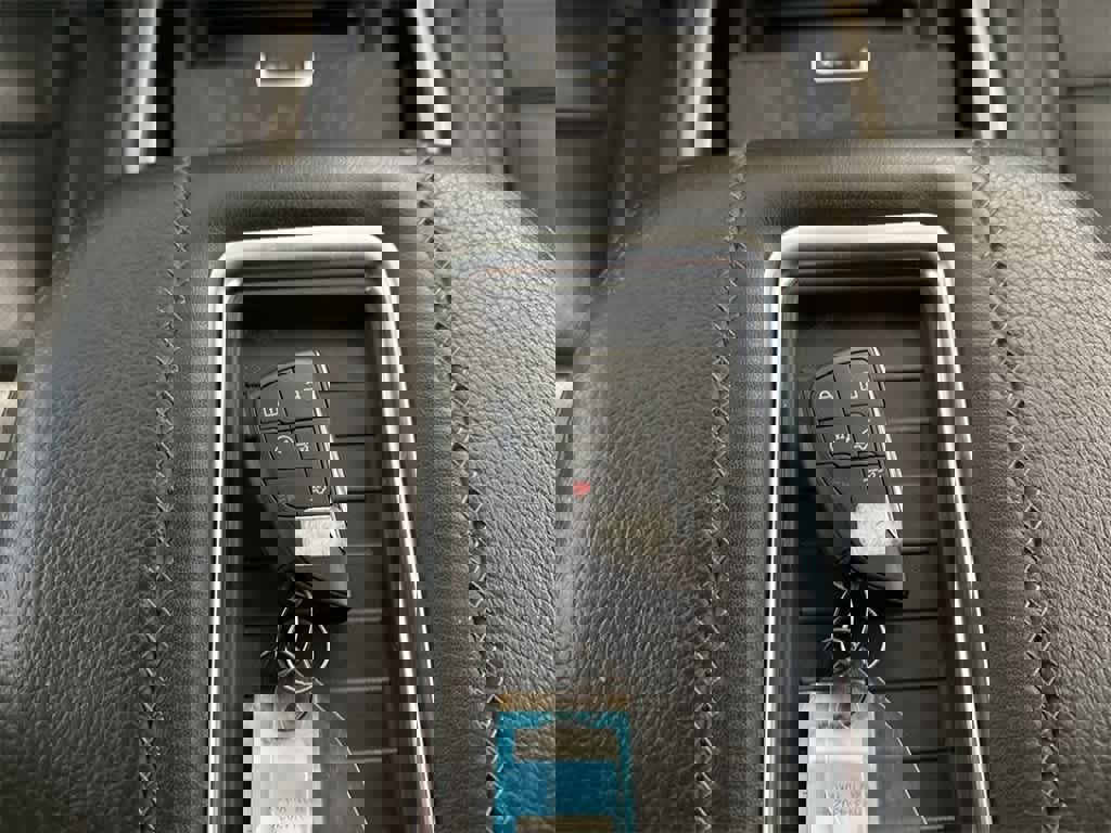 Used 2021 GMC Yukon Denali image 36