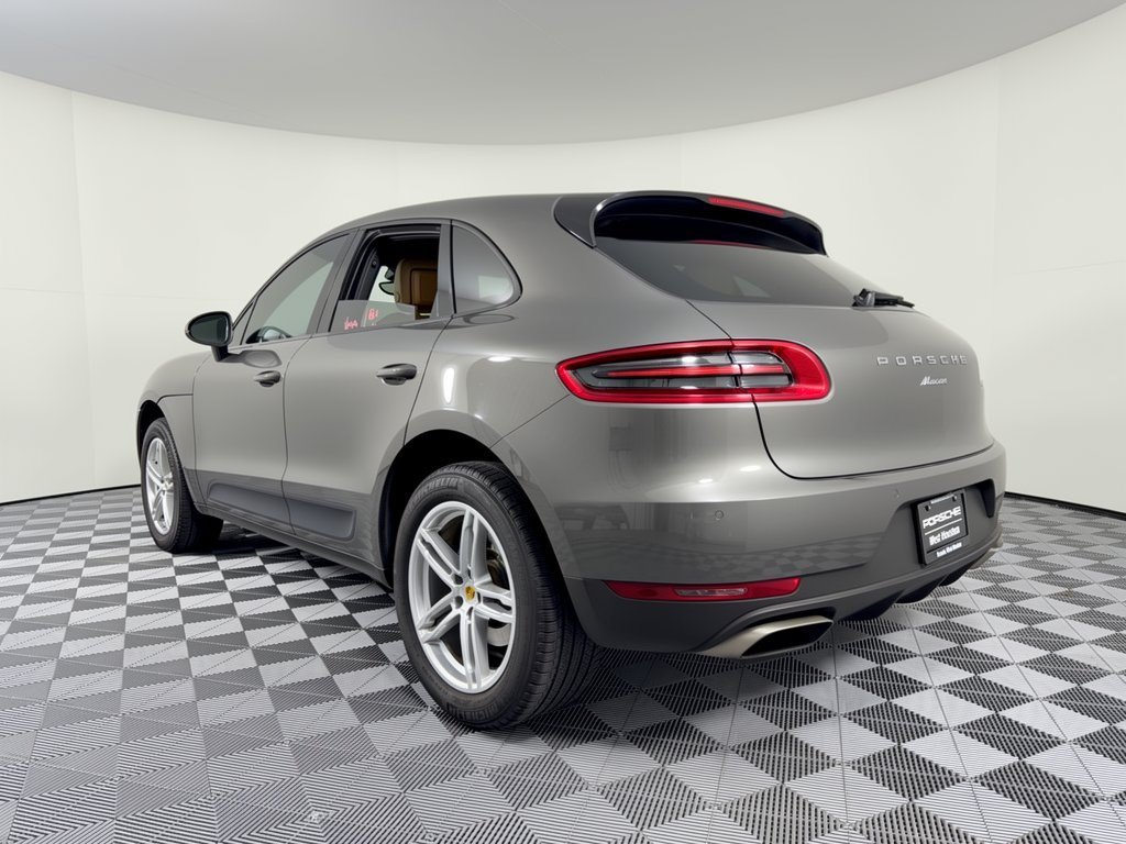 Used 2018 Porsche Macan AWD/4WD image 3
