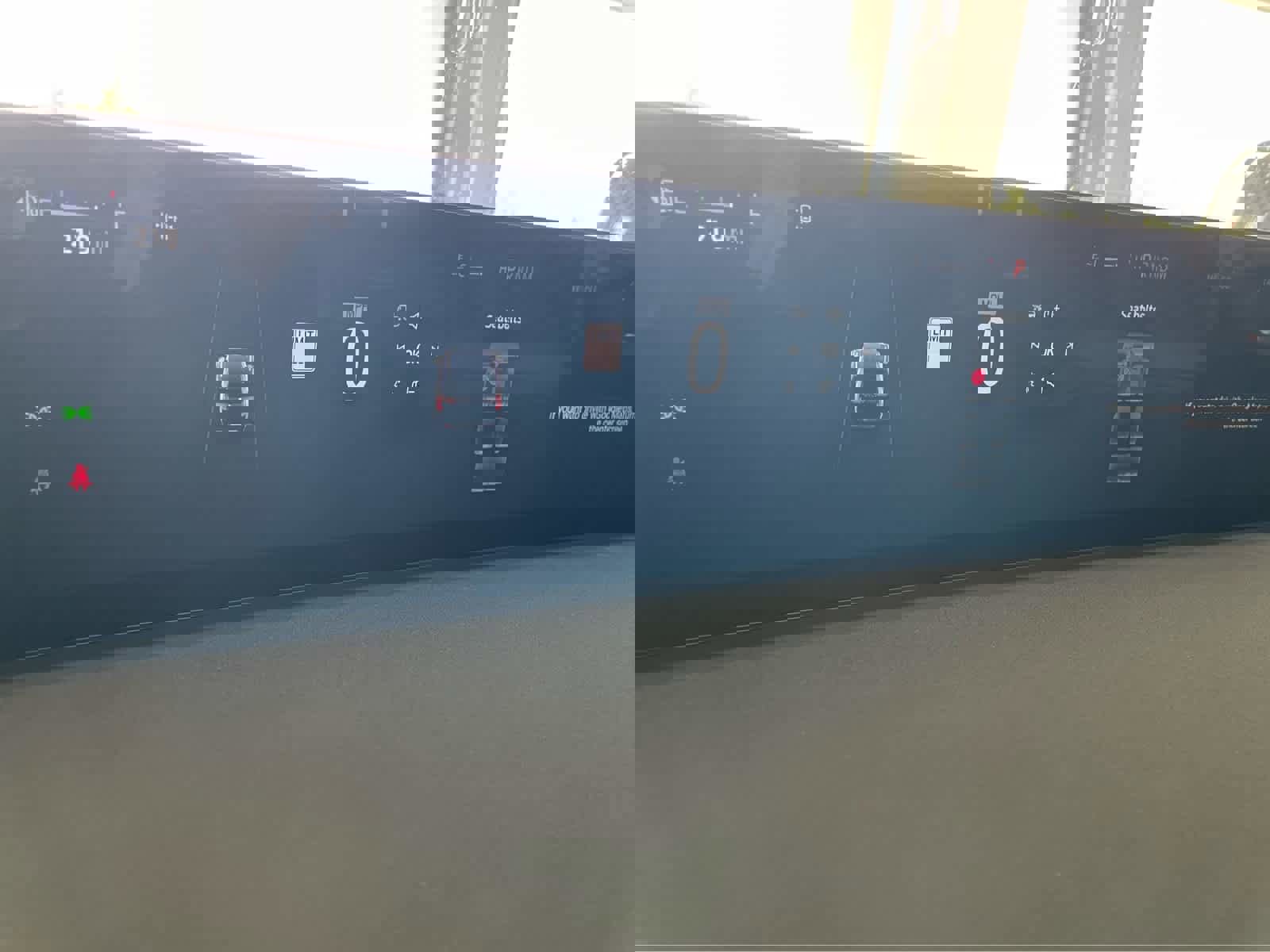 Used 2025 Ford Expedition Platinum w/ Stealth Performance Package AWD/4WD image 29