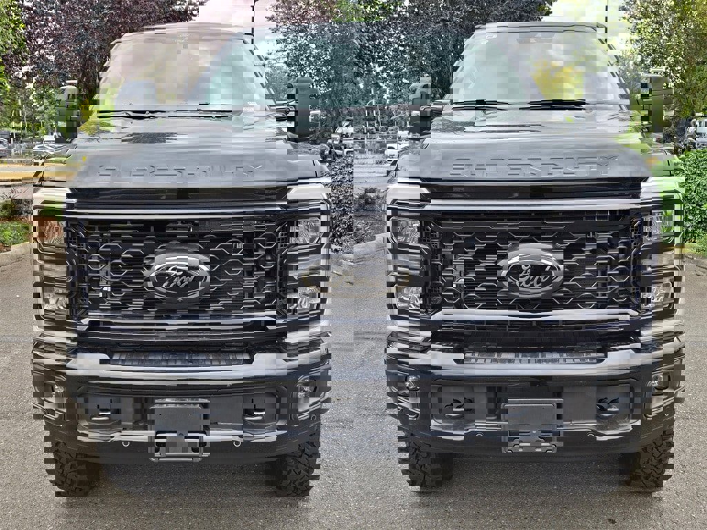 New 2025 Ford F350 Lariat image 2