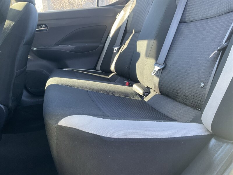 Used 2021 Nissan Versa SV FWD image 15