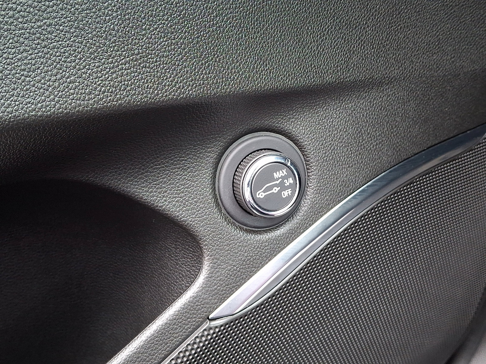 Used 2024 Buick Enclave Essence w/ LPO, Floor Liner Package image 26