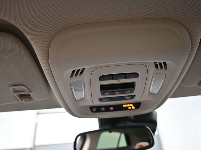 Used 2021 Buick Envision Essence w/ Technology Package I AWD/4WD image 12