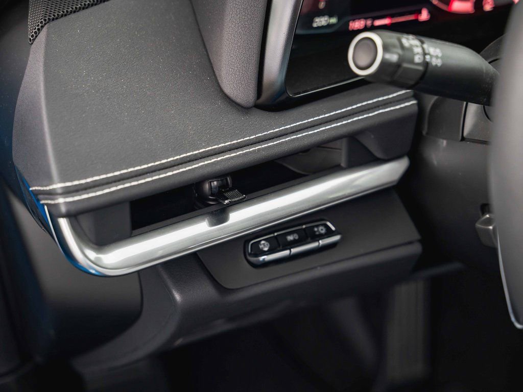 New 2025 Chevrolet Corvette Stingray Preferred Conv w/ 2LT image 37