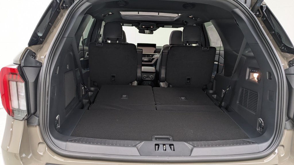 New 2027 Ford Explorer ST w/ Sun And Sound Package AWD/4WD image 9
