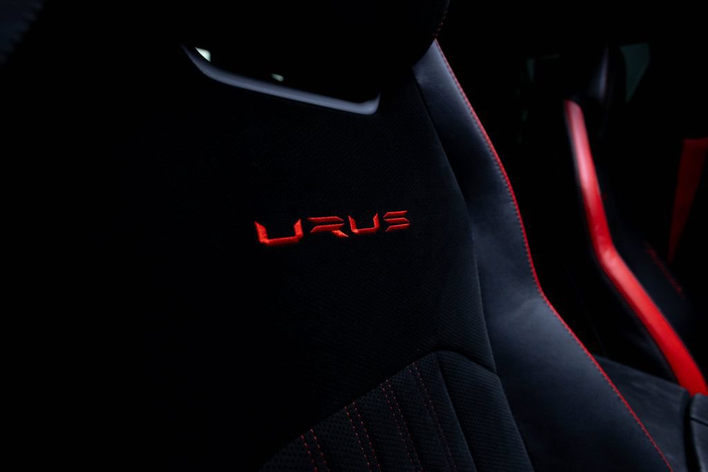 Used 2024 Lamborghini Urus Performante AWD/4WD image 69