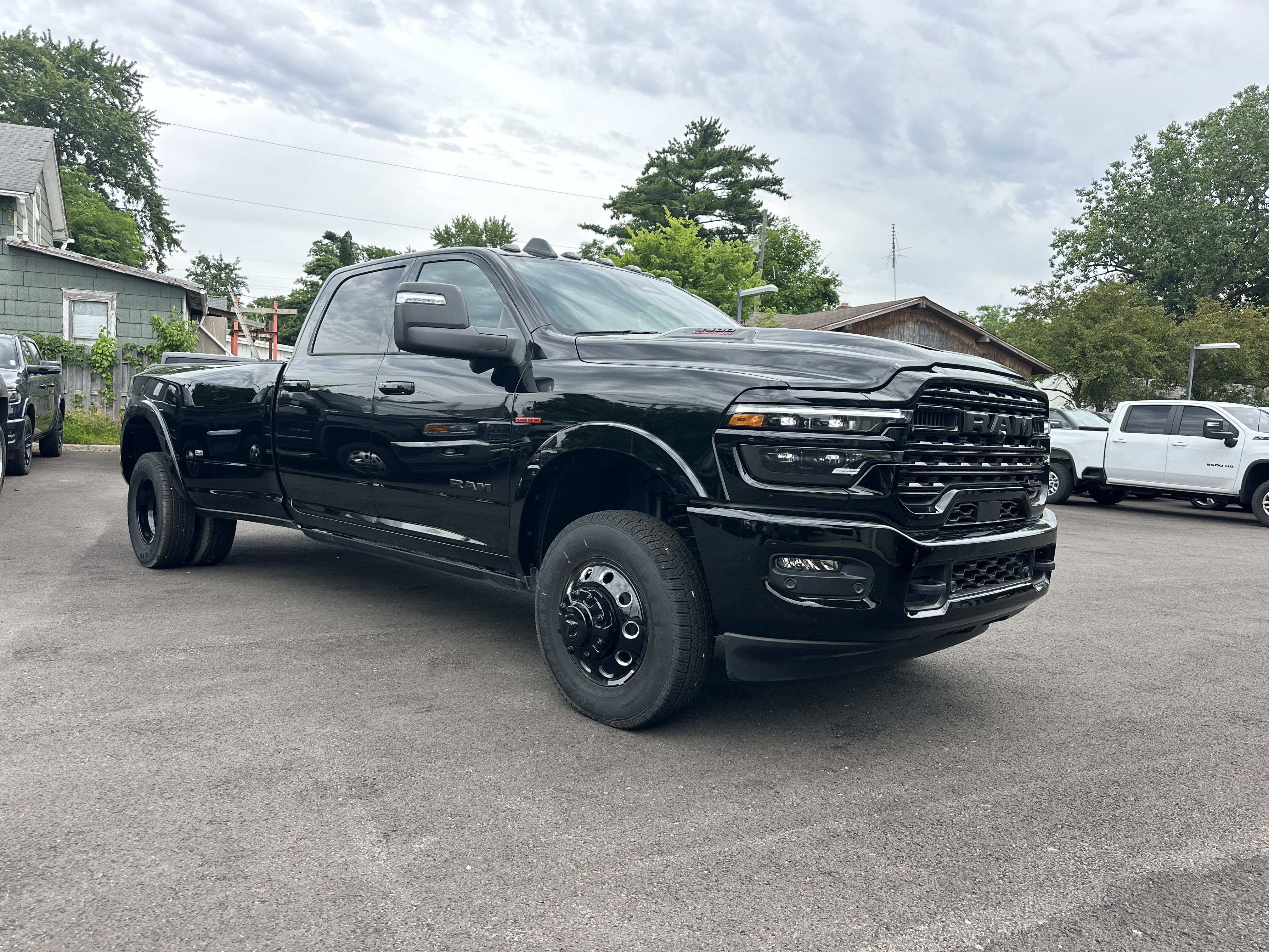 New 2026 RAM 3500 Limited AWD/4WD image 20