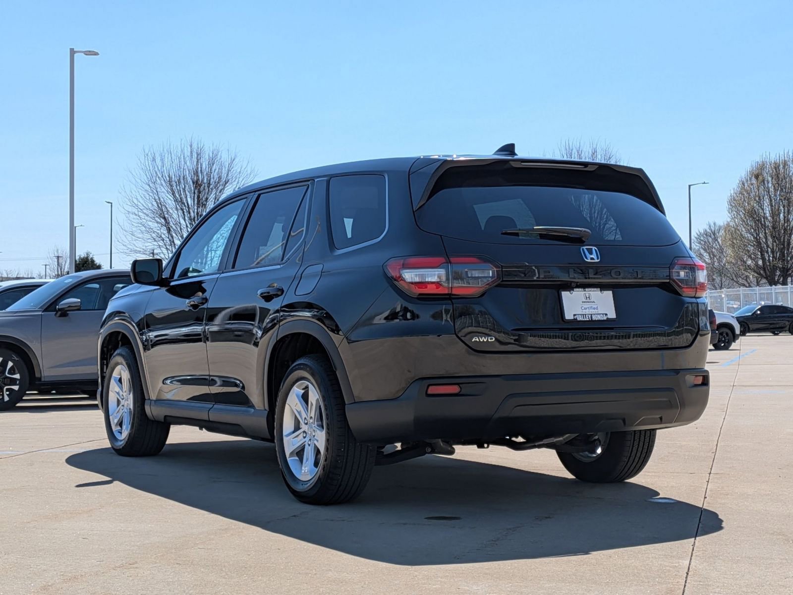 Certified 2023 Honda Pilot LX image 8