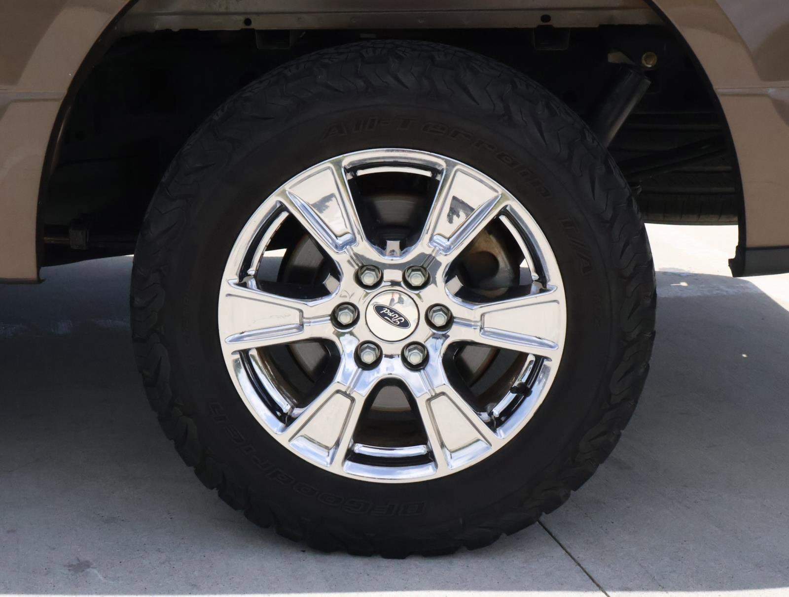 Used 2015 Ford F150 XLT w/ Equipment Group 301A Mid image 10