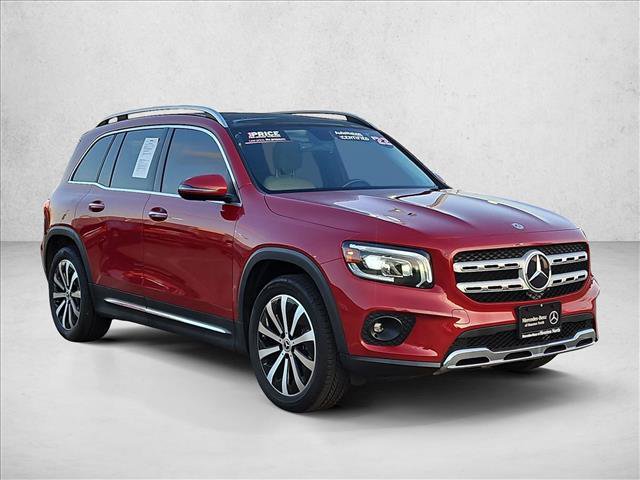 Used 2022 Mercedes-Benz GLB 250 4MATIC image 3
